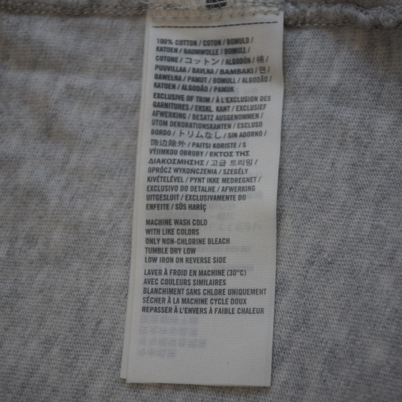 Hollister T-Shirt - Picture 3 of 4